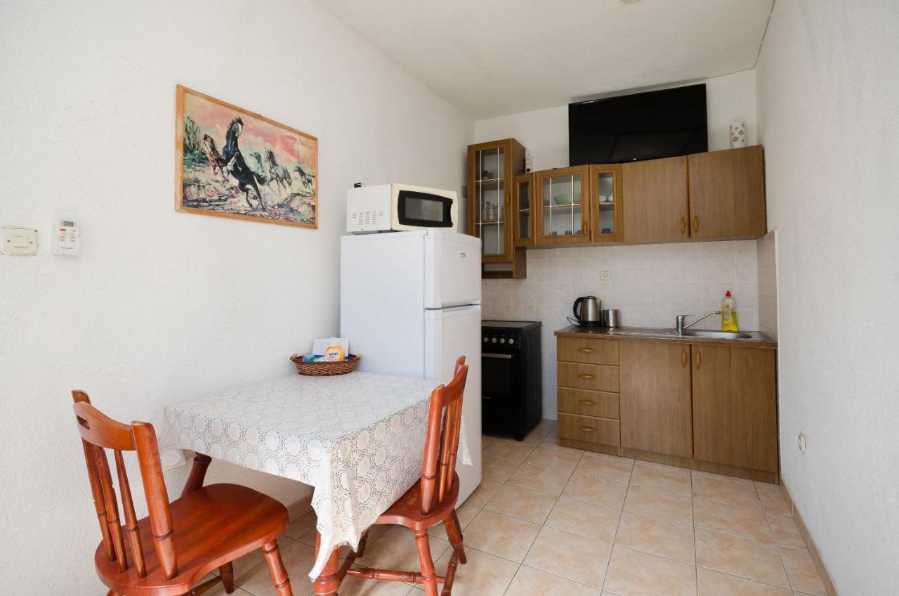 Apartments Elvira Lopar Luaran gambar
