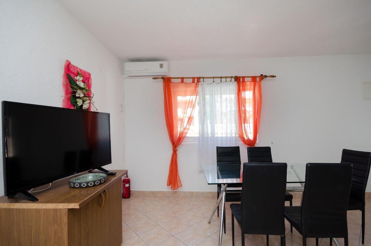 Apartments Elvira Lopar Luaran gambar