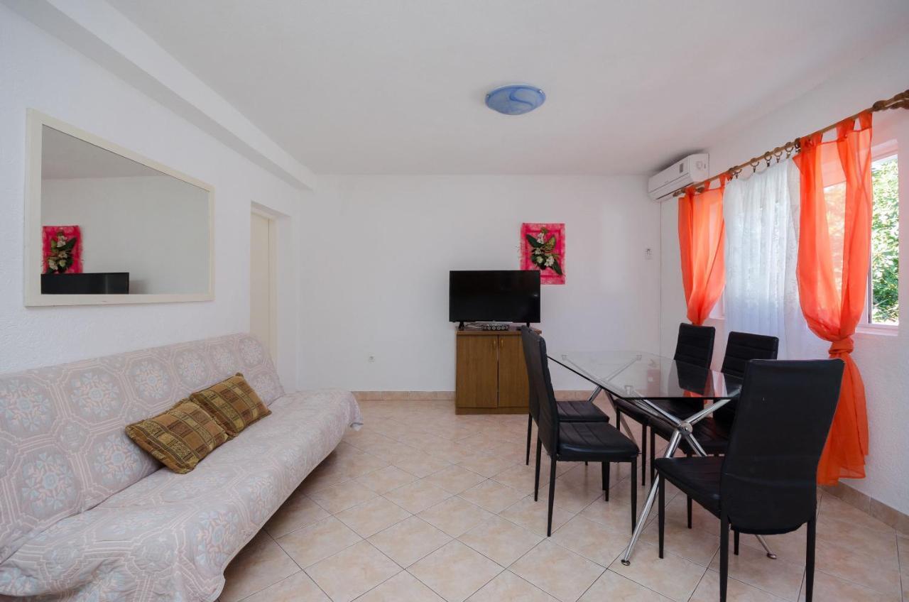Apartments Elvira Lopar Luaran gambar