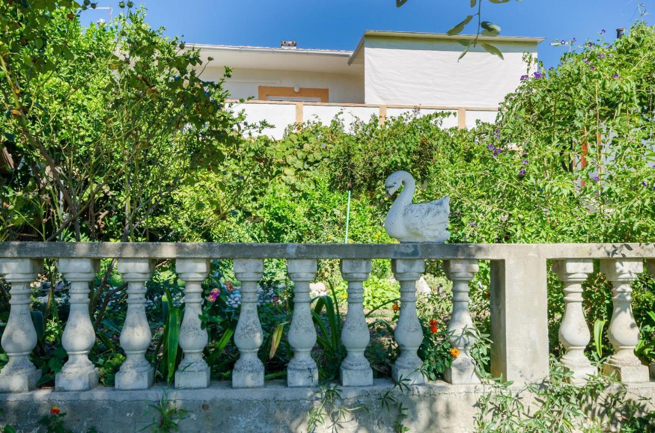 Apartments Elvira Lopar Luaran gambar